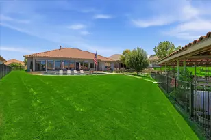 1616 Malibu Bay Ct, Granbury, TX 76048 - Photo 35