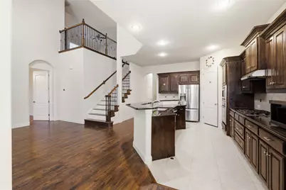 328 Anna Avenue, Lewisville, TX 75056 - Photo 9