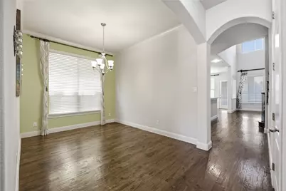 328 Anna Avenue, Lewisville, TX 75056 - Photo 5