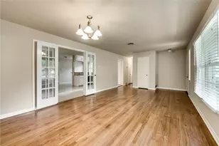 1601 Larkspur Dr, Arlington, TX 76013 - Photo 13