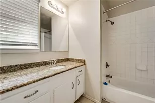 1601 Larkspur Dr, Arlington, TX 76013 - Photo 19