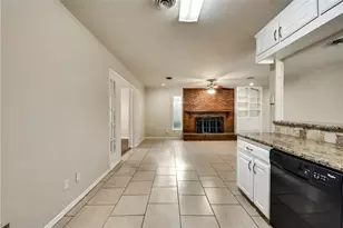 1601 Larkspur Dr, Arlington, TX 76013 - Photo 5