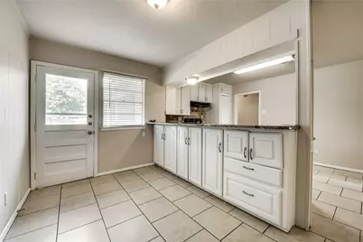 1601 Larkspur Drive, Arlington, TX 76013 - Photo 11