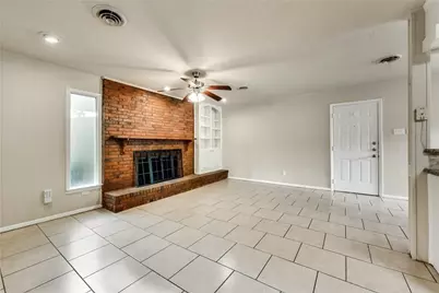 1601 Larkspur Drive, Arlington, TX 76013 - Photo 3