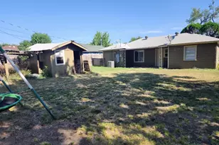 813 Choctaw Trce, Grand Prairie, TX 75051 - Photo 13