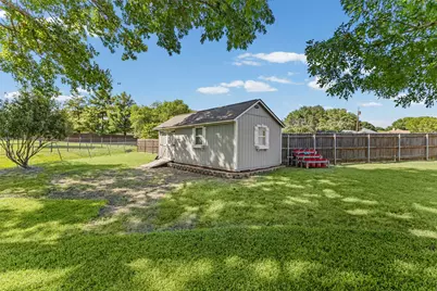 500 Little Creek Trail, Oak Leaf, TX 75154 - Photo 33