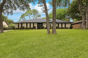 66 Lincolnshire Cir, Bedford, TX 76021 - Photo 1