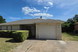 216 Tejas Dr, Glenn Heights, TX 75154 - Photo 3