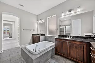 7840 Renderbrook Bend, Irving, TX 75063 - Photo 15