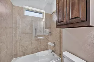 7840 Renderbrook Bend, Irving, TX 75063 - Photo 25