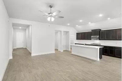 121 Whistling Duck Drive, Balch Springs, TX 75181 - Photo 7