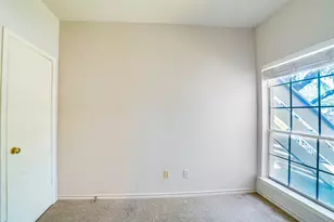 3550 Country Square Dr, Carrollton, TX 75006 - Photo 13