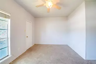 3550 Country Square Dr, Carrollton, TX 75006 - Photo 17