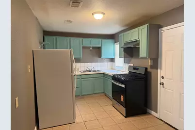 3505 Dalton Street, Greenville, TX 75401 - Photo 7