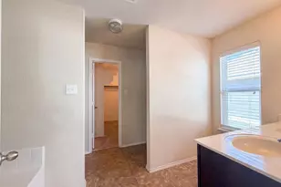 9201 Benevolent Ct, Providence Village, TX 76227 - Photo 15