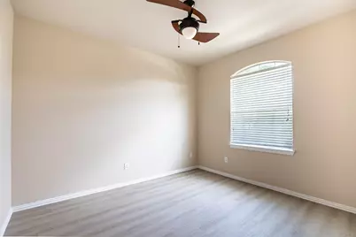 14537 Crystal Lake Drive, Little Elm, TX 75068 - Photo 5