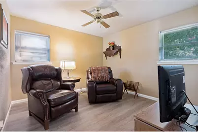 511 Simmons Drive, Euless, TX 76040 - Photo 7