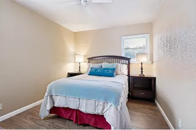 511 Simmons Drive, Euless, TX 76040 - Photo 9