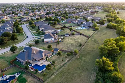 1464 Fence Post Drive, Fort Worth, TX 76052 - Photo 5