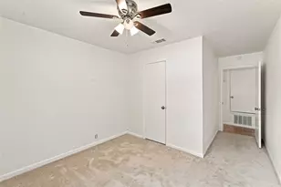 1411 W Shields Dr, Sherman, TX 75092 - Photo 15