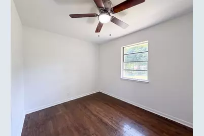 1213 S Ridgeway Drive, Cleburne, TX 76033 - Photo 11