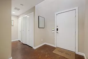1211 Urban Lofts Dr, Dallas, TX 75215 - Photo 3