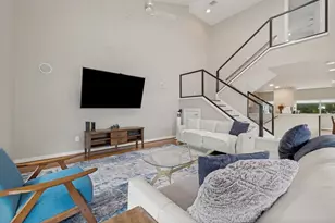 1211 Urban Lofts Dr, Dallas, TX 75215 - Photo 7