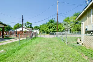 2015 N 12th St, Waco, TX 76708 - Photo 5