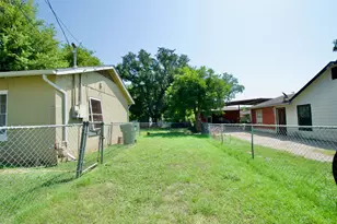 2015 N 12th St, Waco, TX 76708 - Photo 3
