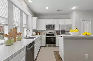 436 Baverton Ln, Fort Worth, TX 76052 - Photo 9