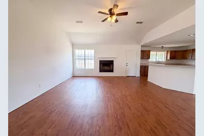 201 Driftwood Court, Runaway Bay, TX 76426 - Photo 3