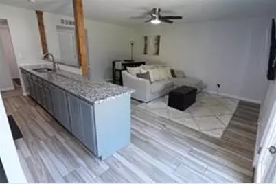 7021 Greenview Circle N, Fort Worth, TX 76120 - Photo 7