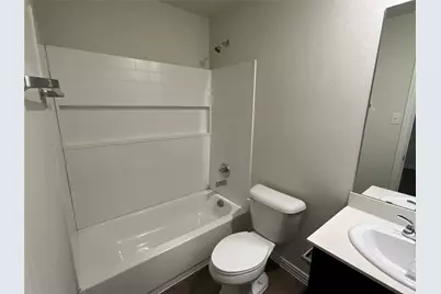 2013-2015 J B Jackson Jr Boulevard, Dallas, TX 75210 - Photo 15