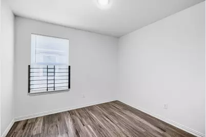 2013-2015 J B Jackson Jr Boulevard, Dallas, TX 75210 - Photo 5