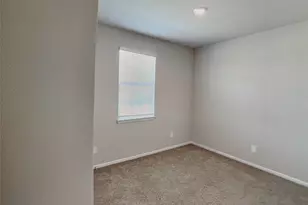 6721 Lake Overlook Dr, Fort Worth, TX 76135 - Photo 11