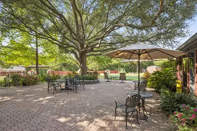 201 Oakwood Drive, Lancaster, TX 75146 - Photo 5