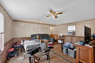 188 County Rd 14300, Pattonville, TX 75468 - Photo 15