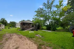 188 County Rd 14300, Pattonville, TX 75468 - Photo 33