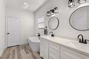 304 E Adams St, Riesel, TX 76682 - Photo 21