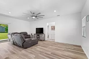 304 E Adams St, Riesel, TX 76682 - Photo 17