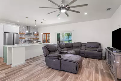 304 E Adams Street, Riesel, TX 76682 - Photo 15