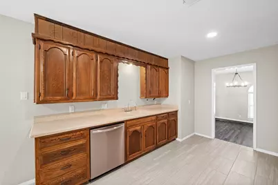 2001 San Jacinto Drive, Arlington, TX 76012 - Photo 5