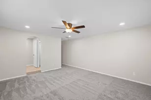 2001 San Jacinto Dr, Arlington, TX 76012 - Photo 13