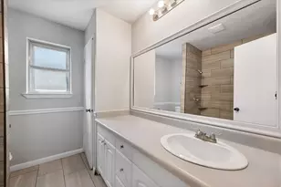 2001 San Jacinto Dr, Arlington, TX 76012 - Photo 23