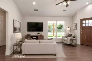 421 S Bonner St, Jacksonville, TX 75766 - Photo 3