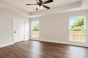 421 S Bonner St, Jacksonville, TX 75766 - Photo 13