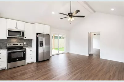421 S Bonner Street, Jacksonville, TX 75766 - Photo 9