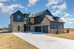 610 Crystal Lk Ln, Red Oak, TX 75154 - Photo 3