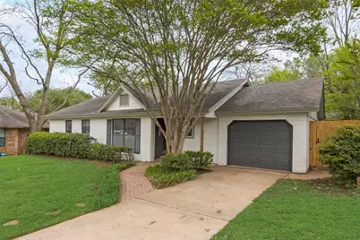 907 Melanie Lane, Keene, TX 76059 - Photo 3