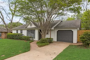 907 Melanie Ln, Keene, TX 76059 - Photo 3
